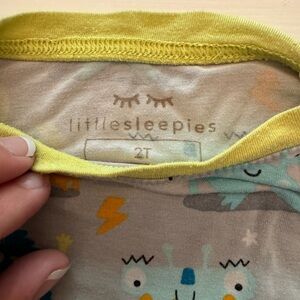 Little sleepies monsters